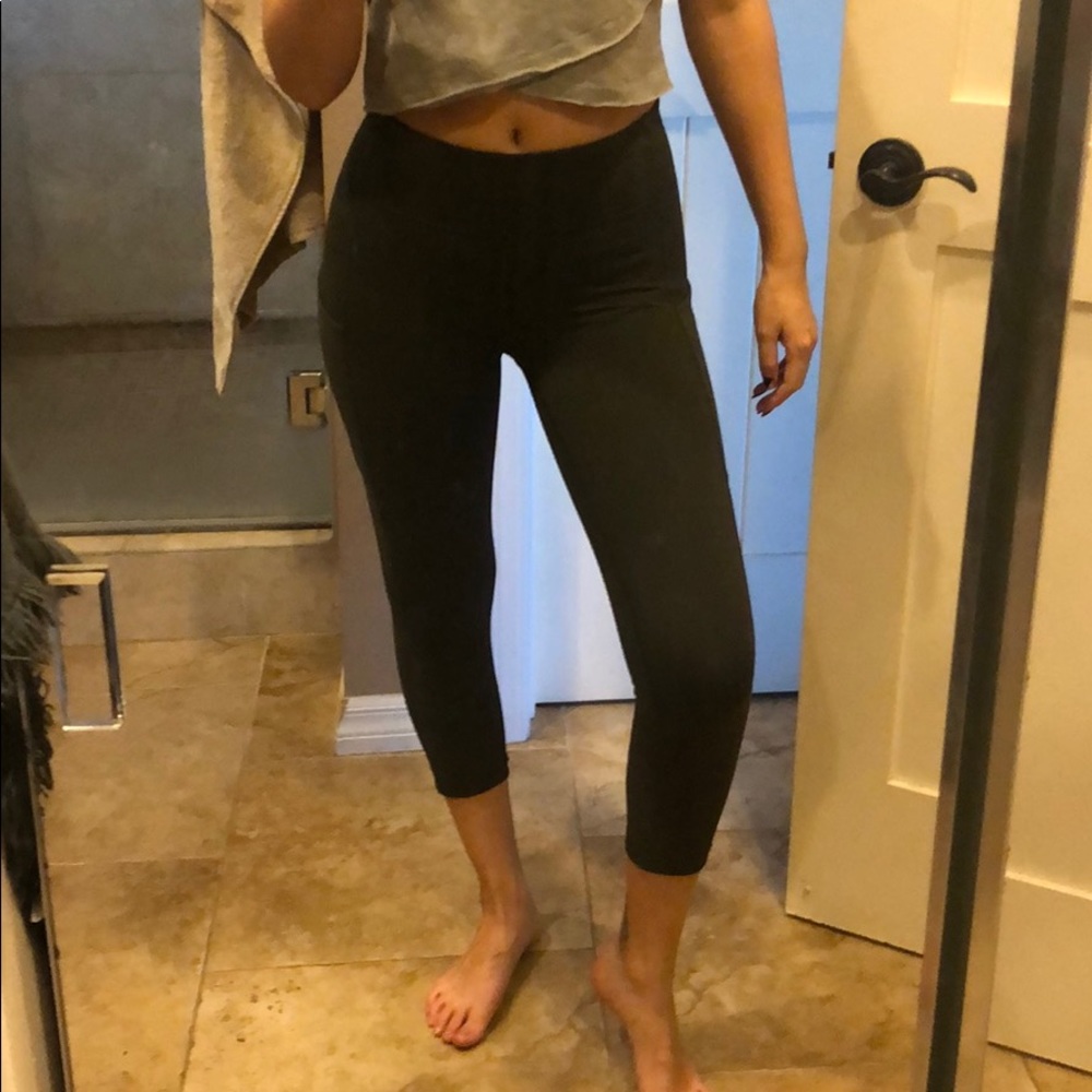 Lulu Lemon Speed Up Tight 25”